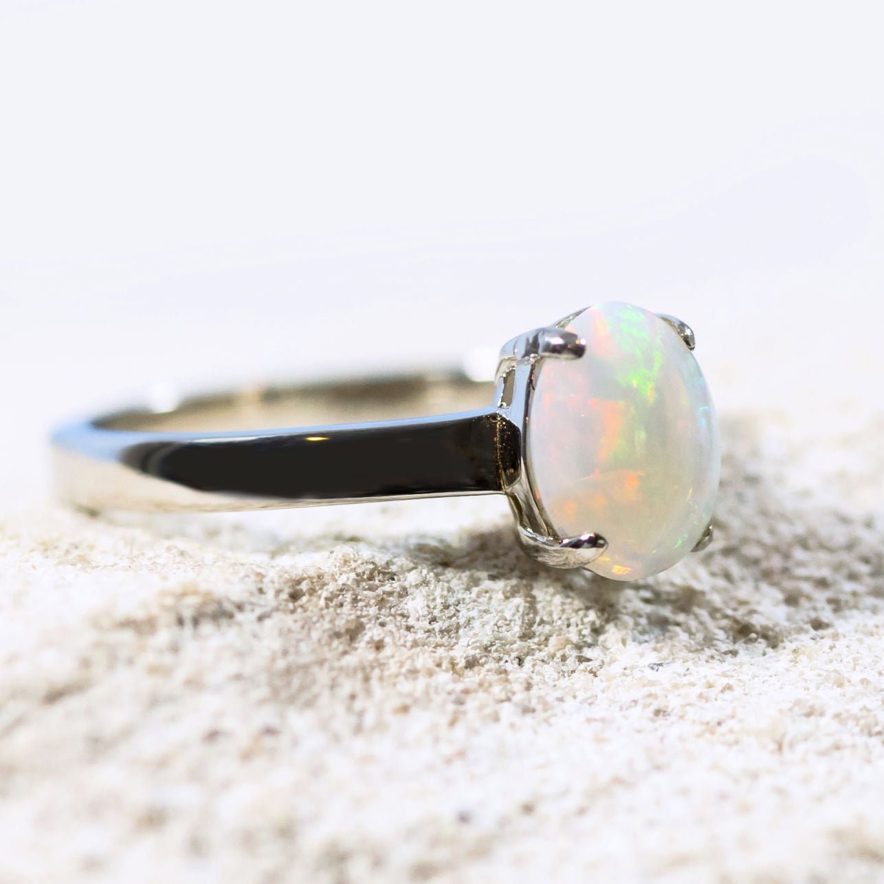 'Alina Grande' White Opal Ring Silver