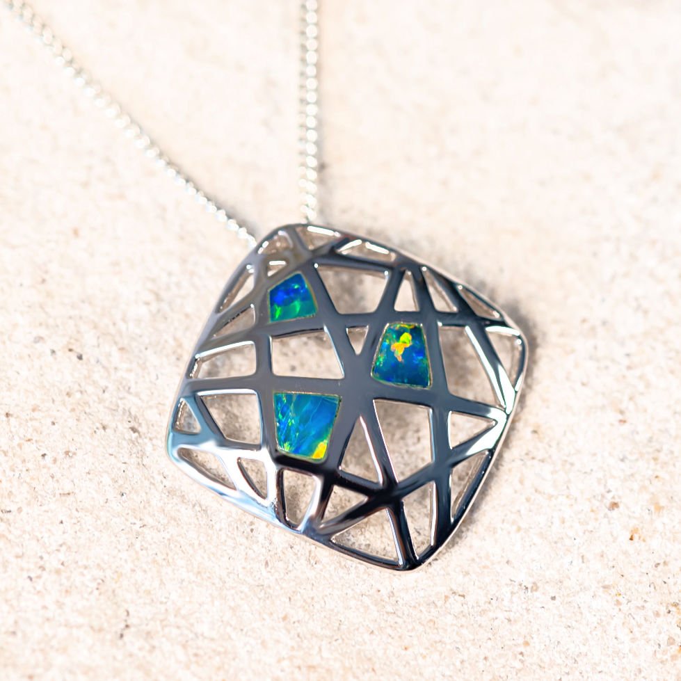 'Alanis' Doublet Opal Pendant Silver