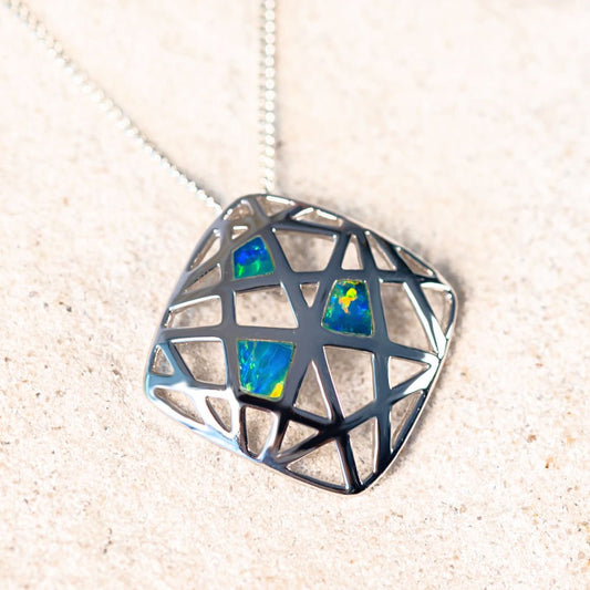'Alanis' Doublet Opal Pendant Silver