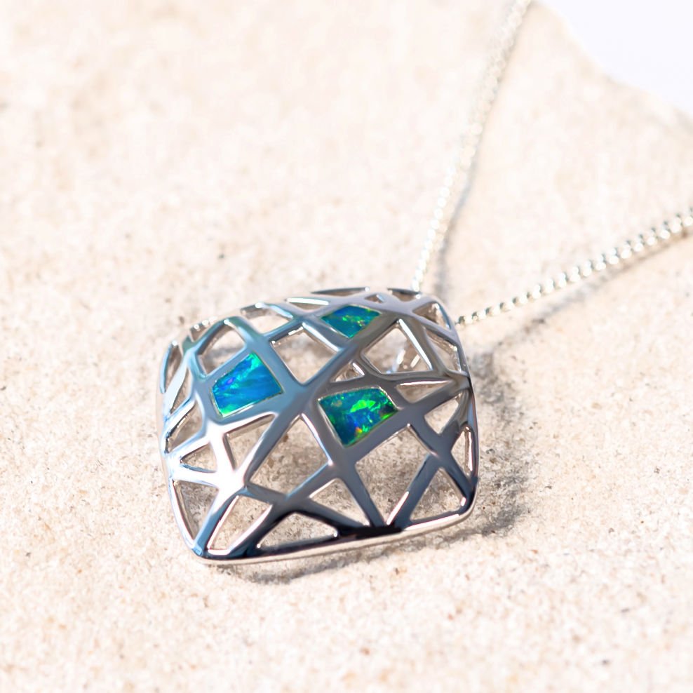 'Alanis' Doublet Opal Pendant Silver